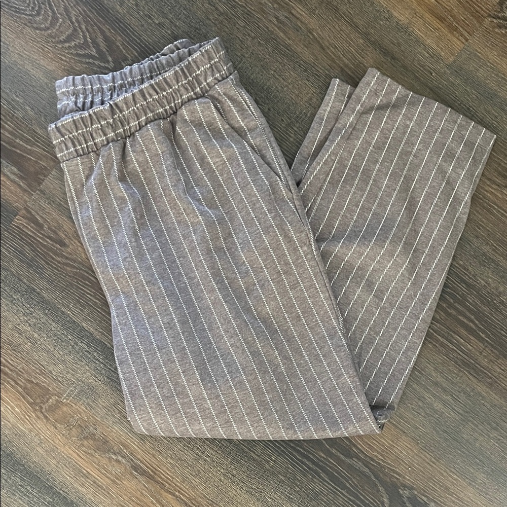 Pull-on striped pants